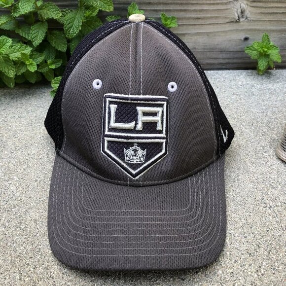 Zephyr Other - VTG ZEPHYR Los Angeles Kings Fitted Hat Men's XL Mesh Grey NHL Cap Black​​